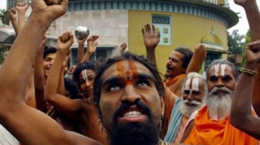 600 cristãos rejeitam negar Jesus e fogem para floresta sob ataque de hindus radicais